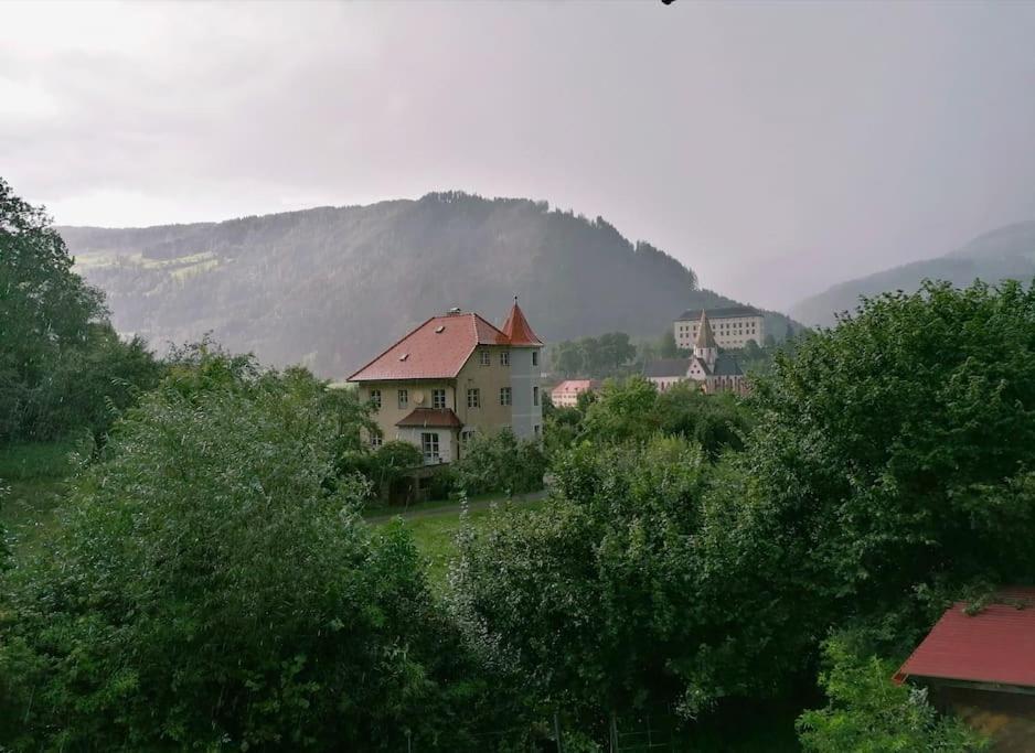 Haus Gruenfels Apartment Мурау Екстериор снимка